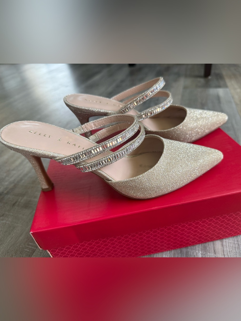 Kelly & Katie Gold Glitter Pointed Toe Heels